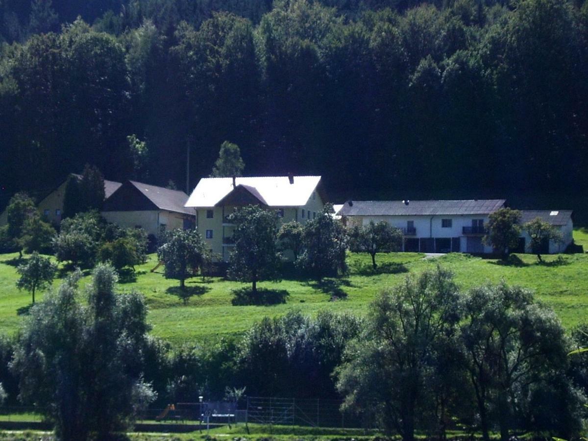 Ferienwohnung Huber Engelhartszell Buitenkant foto