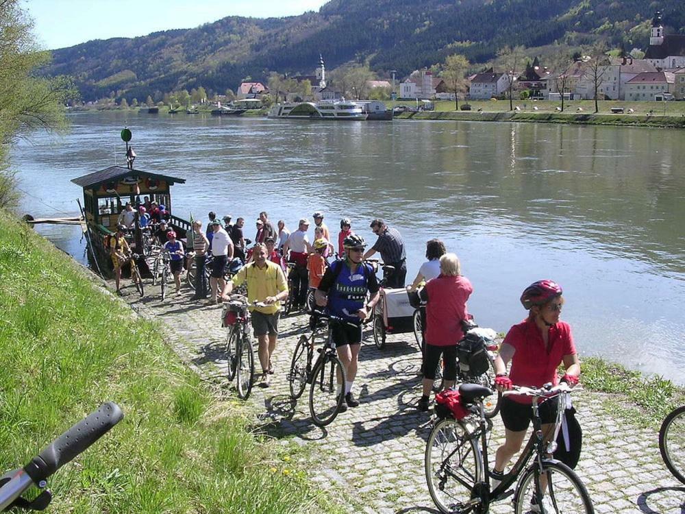 Ferienwohnung Huber Engelhartszell Buitenkant foto