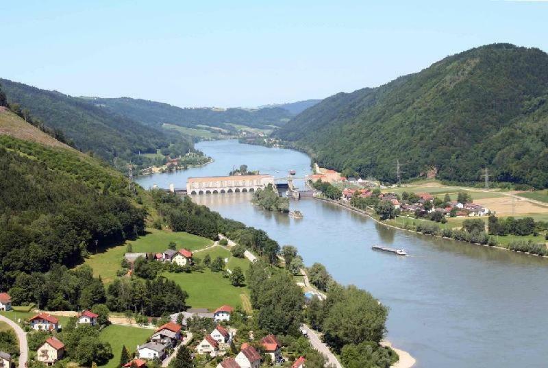 Ferienwohnung Huber Engelhartszell Buitenkant foto