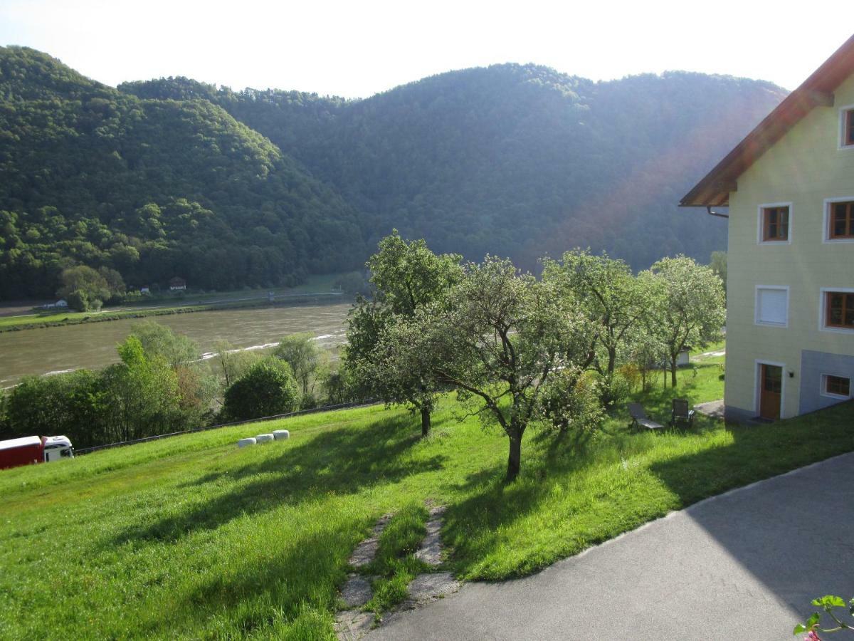 Ferienwohnung Huber Engelhartszell Buitenkant foto