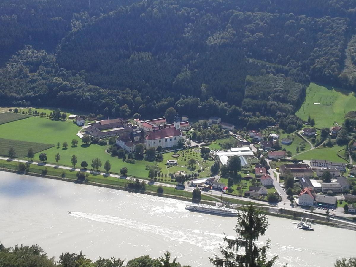 Ferienwohnung Huber Engelhartszell Buitenkant foto